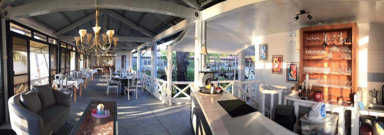 Sunbloom Beachfront Hotel And Restaurant Zambales Sinabacan Ngoại thất bức ảnh