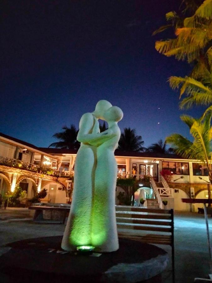 Sunbloom Beachfront Hotel And Restaurant Zambales Sinabacan Ngoại thất bức ảnh
